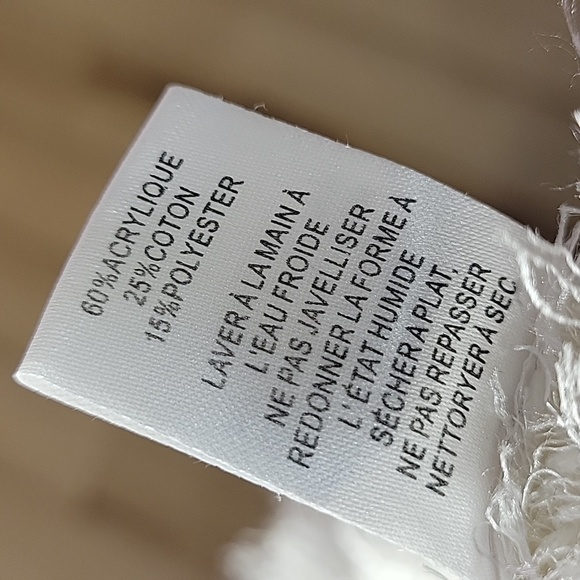 Design Lab knitted and Fluffy Sweater - Picture 5 of 6